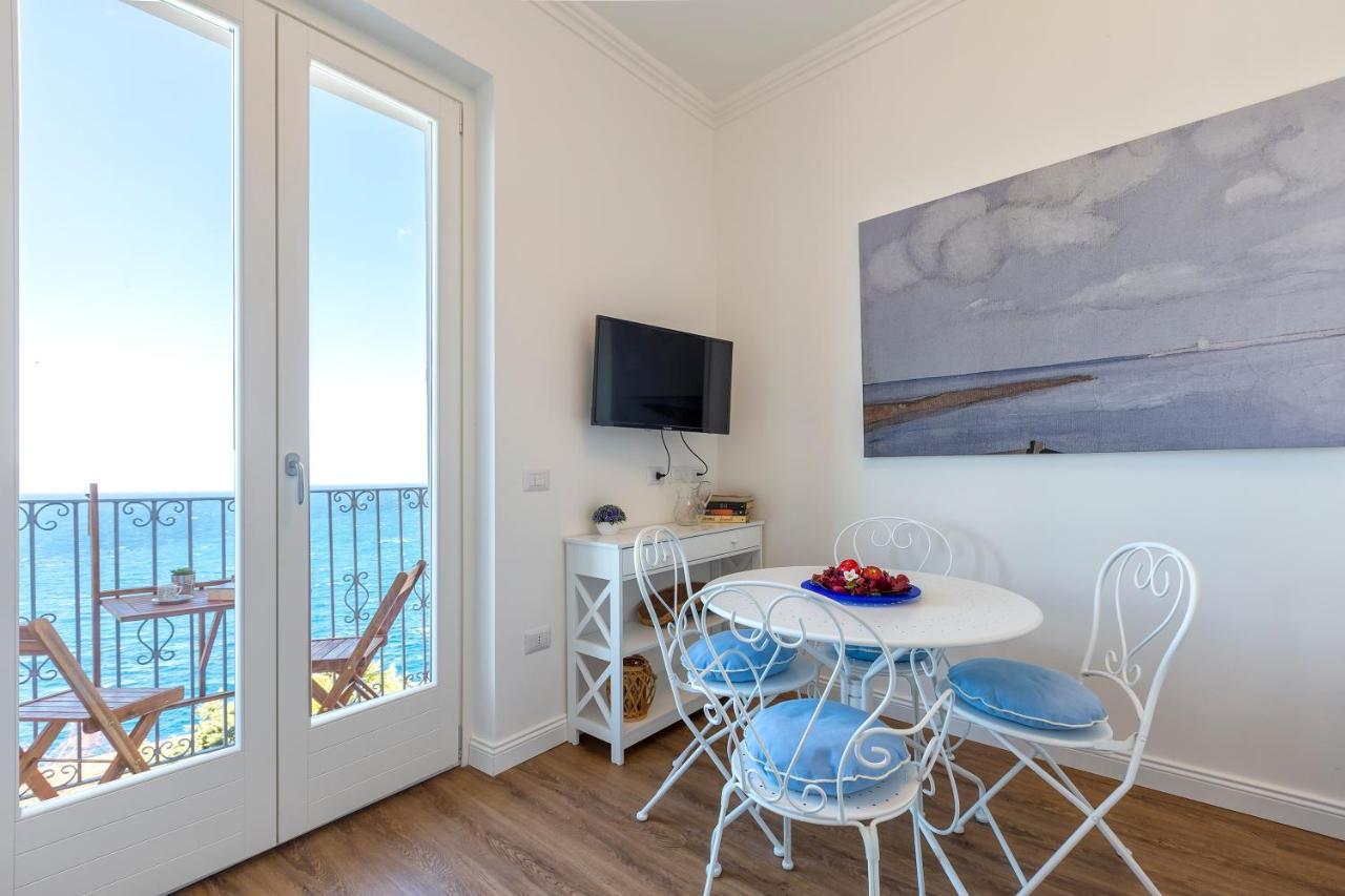 “Cielo E Mare”, Casetta Nel Cuore Del Borgo Antico / “Sky & Sea”, Charming In The Heart Of Old Village Castelsardo Eksteriør bilde