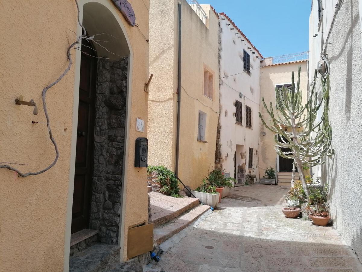 “Cielo E Mare”, Casetta Nel Cuore Del Borgo Antico / “Sky & Sea”, Charming In The Heart Of Old Village Castelsardo Eksteriør bilde